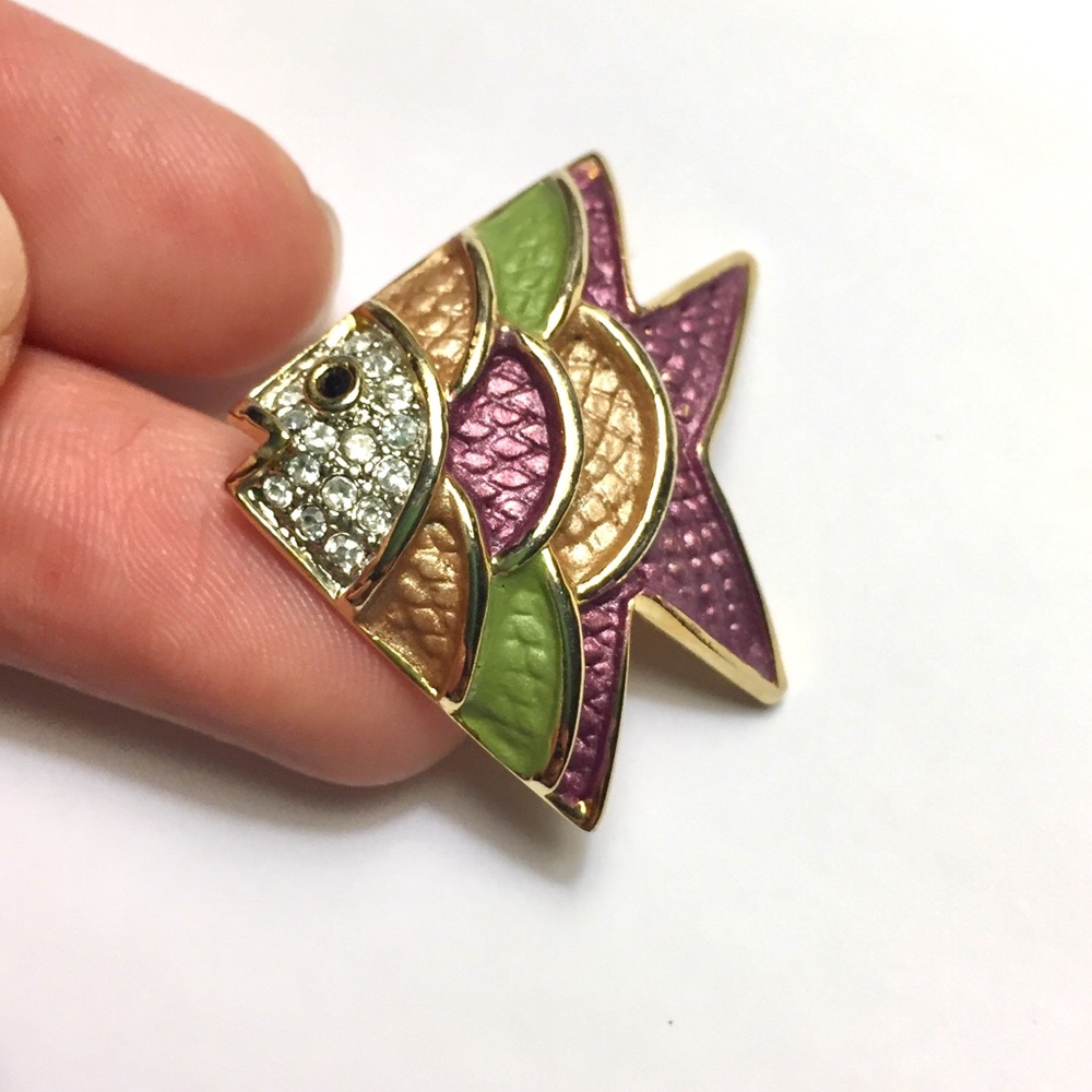 Modern Art Deco Gold Tone Fish Rhinestone Brooch